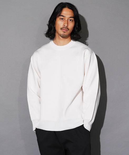 ホワイト MODEL : KAI 181cm 68kg Lsize